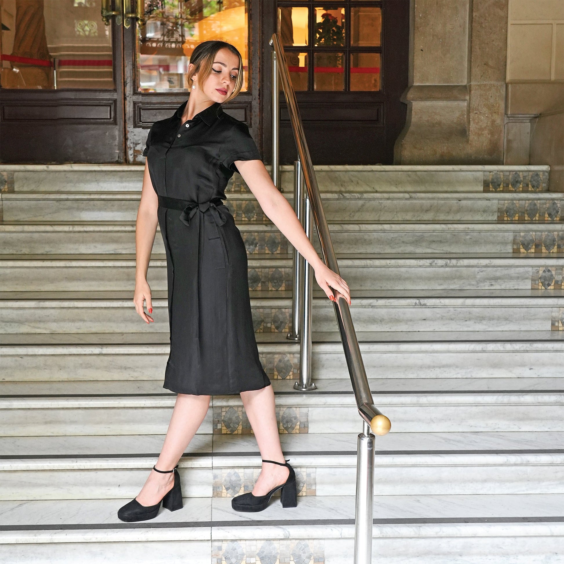 Short Sleeve Shirt Dress With Attached Belt - Tara Sartoria